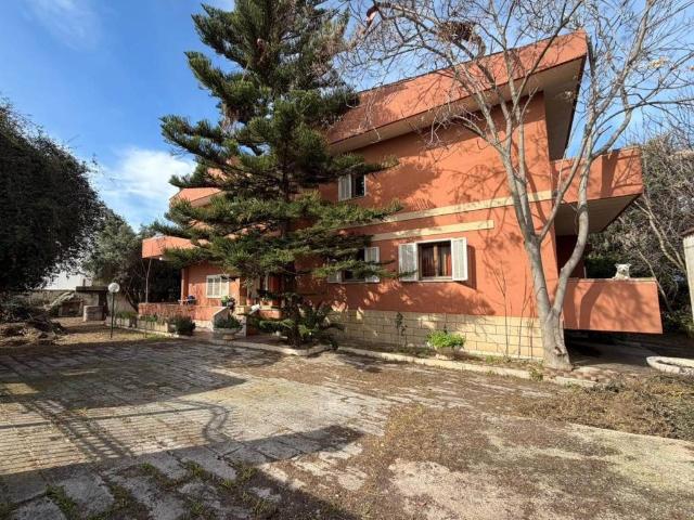 Villa in vendita a Taranto TA