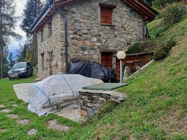 Villa in vendita a Teglio SO