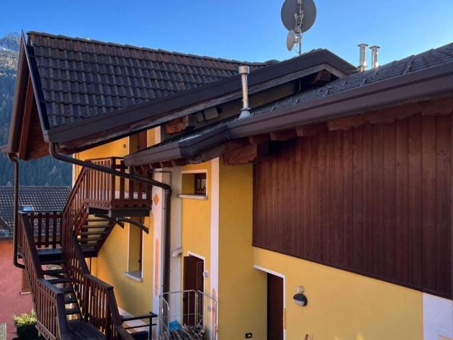 Villa in vendita a Temù BS