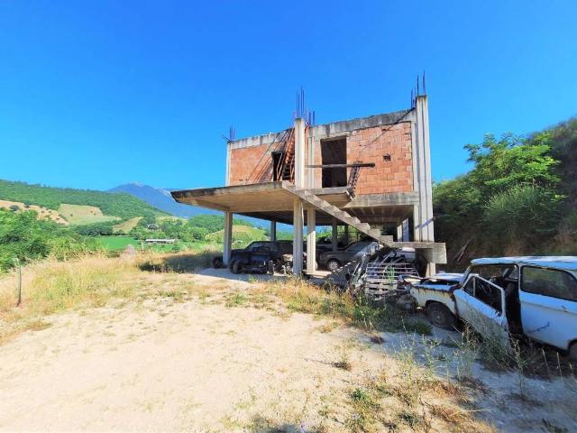Villa in vendita a Teramo TE