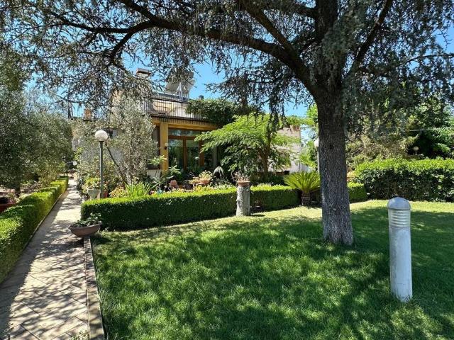 Villa in vendita a Terlizzi BA