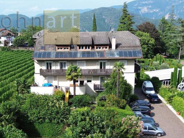 Villa in vendita a Termeno sulla Strada del Vino BZ