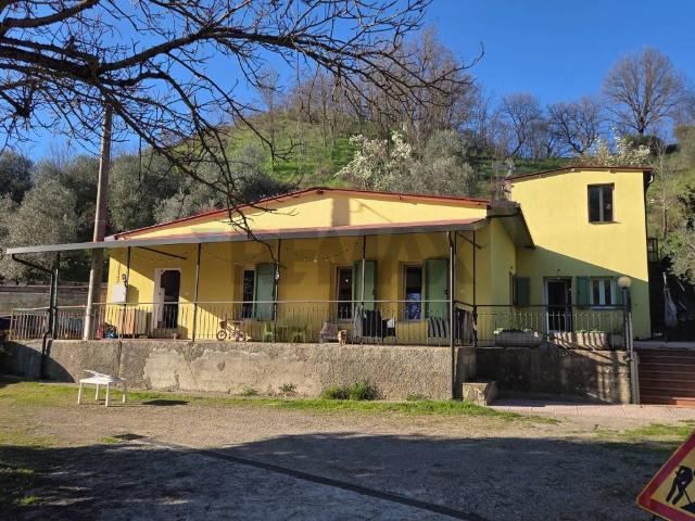 Villa in vendita a Terranuova Bracciolini AR