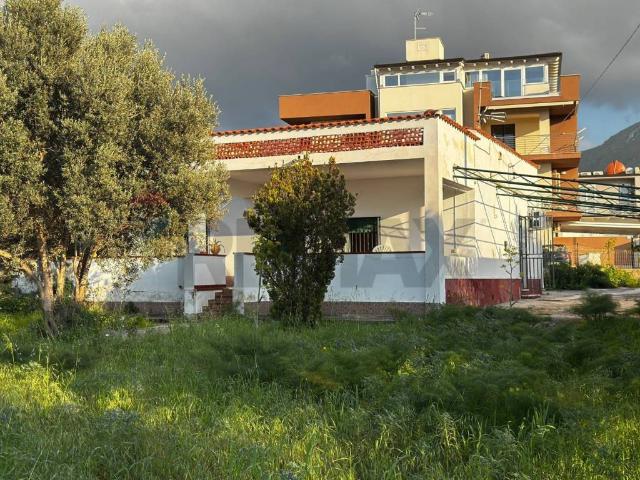 Villa in vendita a Terrasini PA