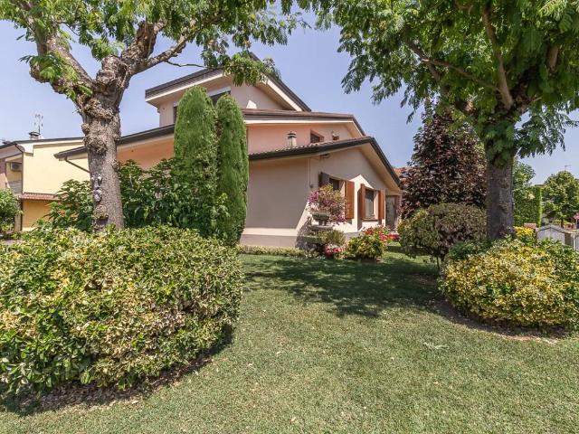Villa in vendita a Terre del Reno FE