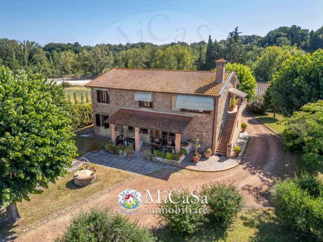 Villa in vendita a Terricciola