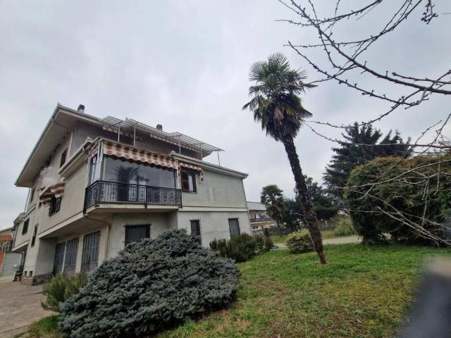 Villa in vendita a Terzo AL