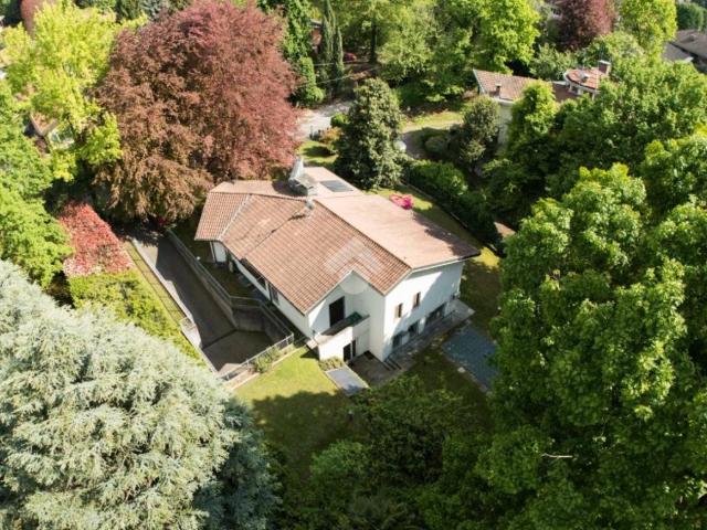 Villa in vendita a Tradate VA