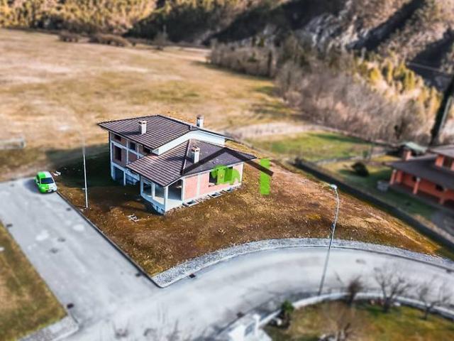 Villa in vendita a Tramonti di Sopra PN