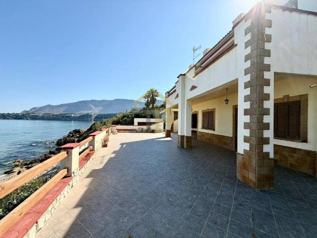 Villa in vendita a Trappeto PA