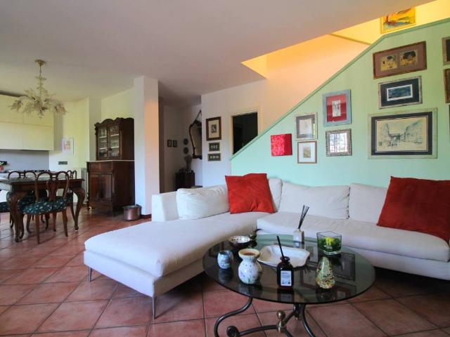 Villa in vendita a Travacò Siccomario PV