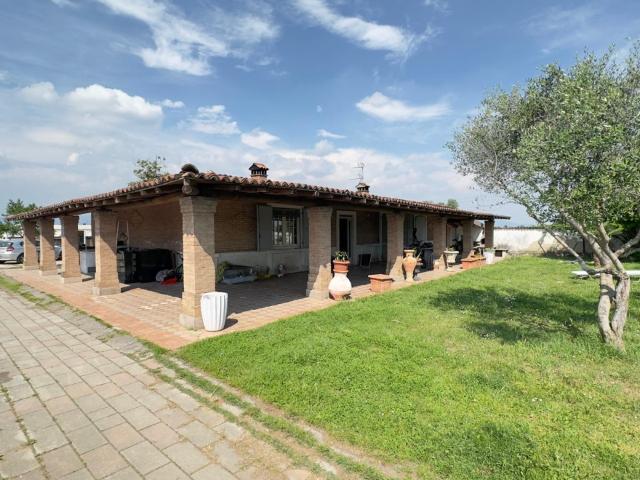 Villa in vendita a Travagliato