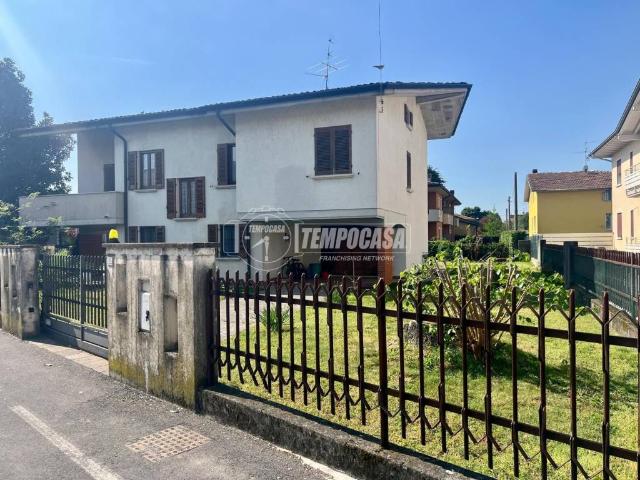 Villa in vendita a Travagliato BS