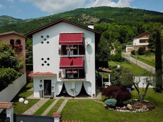 Villa in vendita a Travesio PN