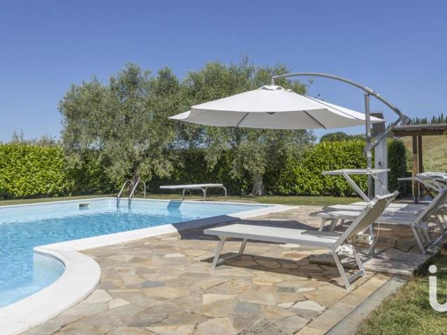 Villa in vendita a Trecastelli AN
