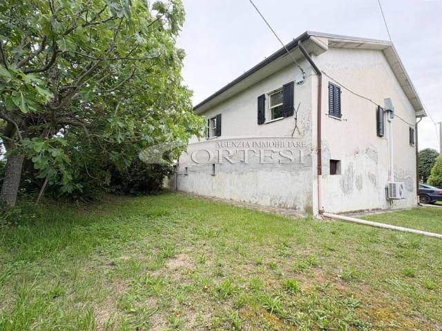 Villa in vendita a Trecastelli AN