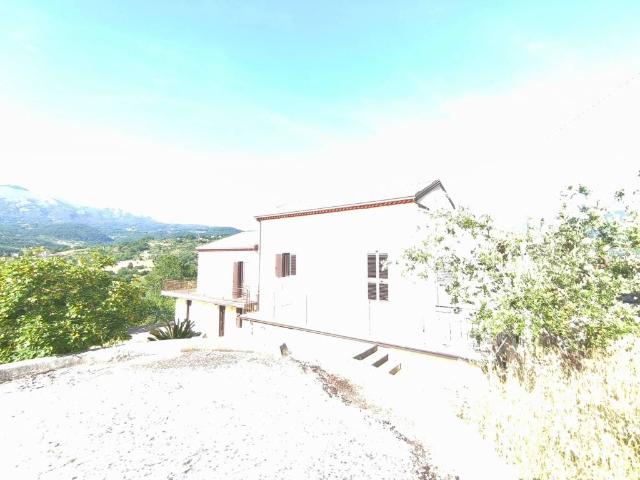 Villa in vendita a Trecchina PZ