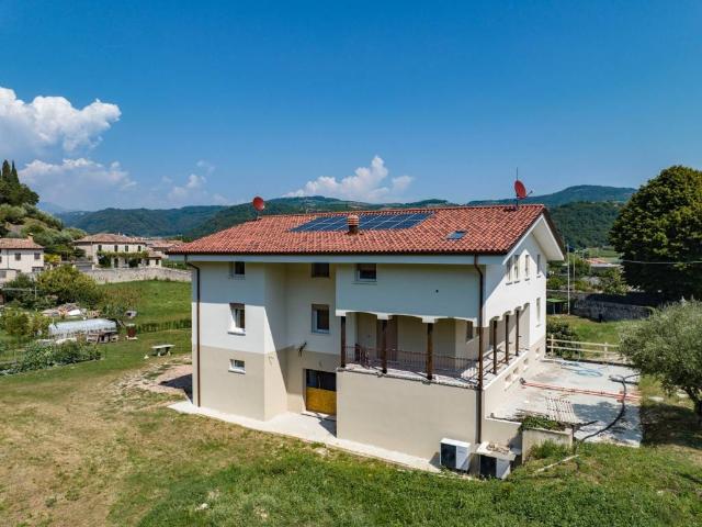 Villa in vendita a Tregnago VR