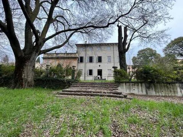 Villa in vendita a Tregnago VR