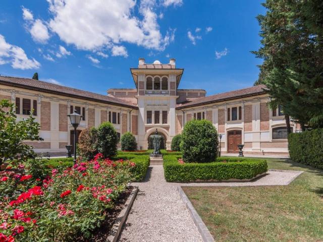 Villa in vendita a Treia MC