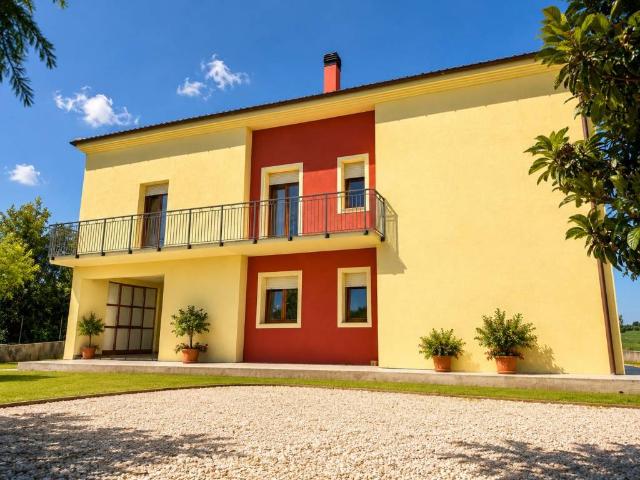 Villa in vendita a Treia MC