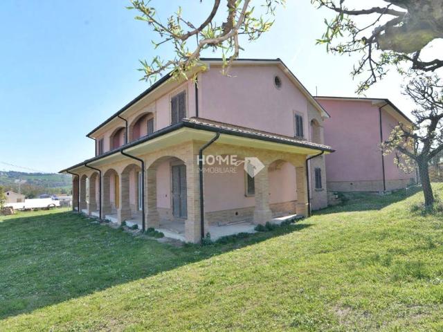 Villa in vendita a Treia MC