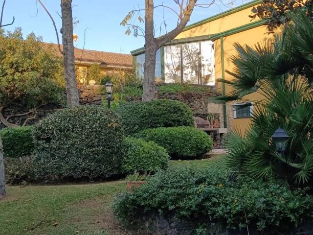 Villa in vendita a Tremestieri Etneo CT