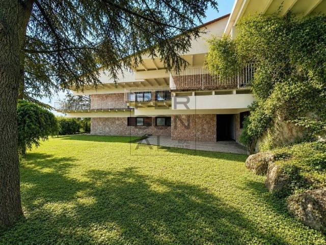 Villa in vendita a Trento TN