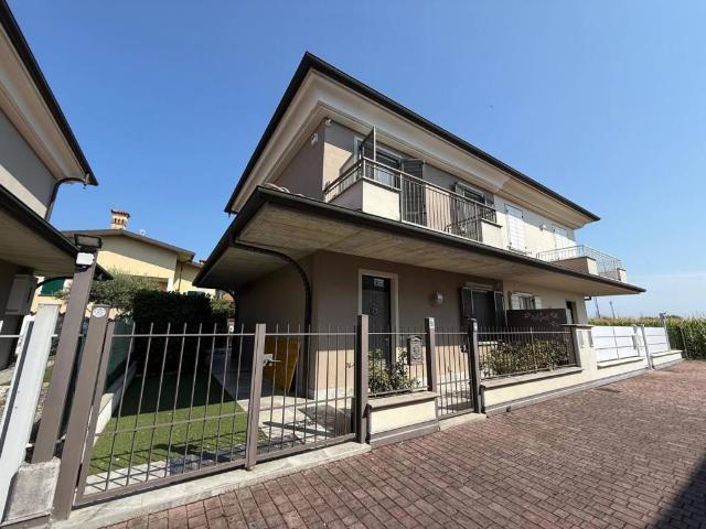 Villa in vendita a Trenzano BS