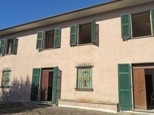 Villa in vendita a Tresana MS