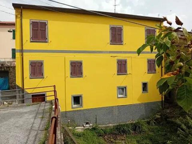 Villa in vendita a Tresana MS