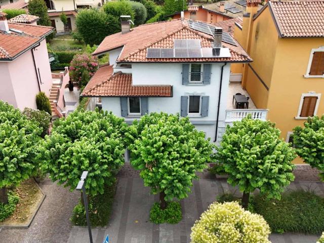 Villa in vendita a Trescore Balneario BG