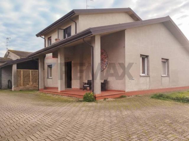 Villa in vendita a Tresignana FE