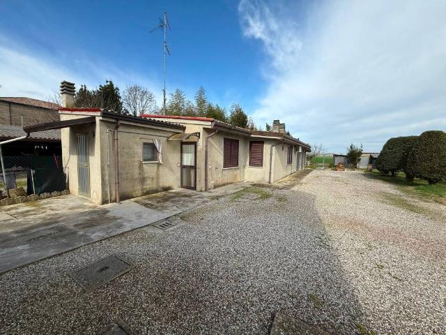 Villa in vendita a Tresignana FE