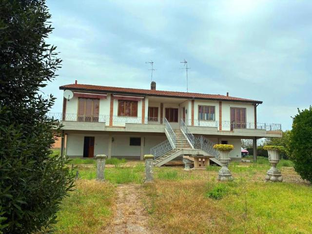 Villa in vendita a Tresignana FE