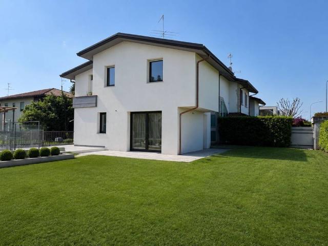 Villa in vendita a Treviolo BG