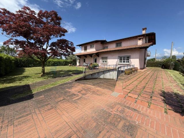 Villa in vendita a Treviolo BG