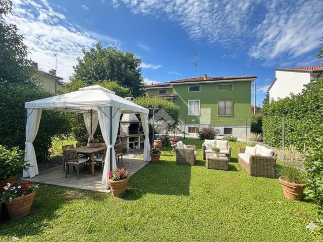 Villa in vendita a Trezzo sull'Adda MI