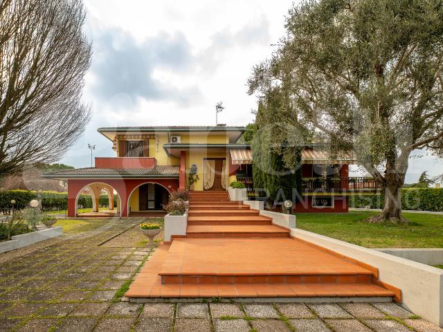 Villa in vendita a Tribano