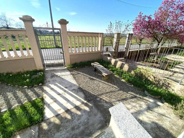 Villa in vendita a Trino VC
