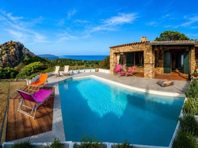 Villa in vendita a Trinità d'Agultu e Vignola OT