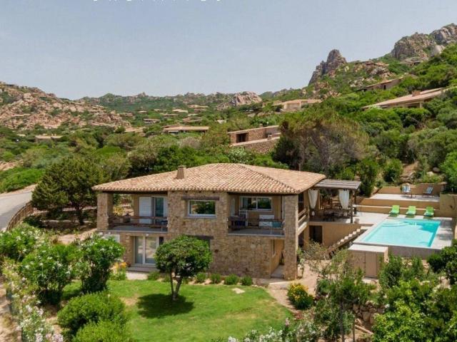 Villa in vendita a Trinità d'Agultu e Vignola SS