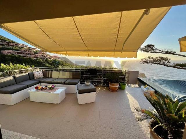 Villa in vendita a Trinità d'Agultu e Vignola OT