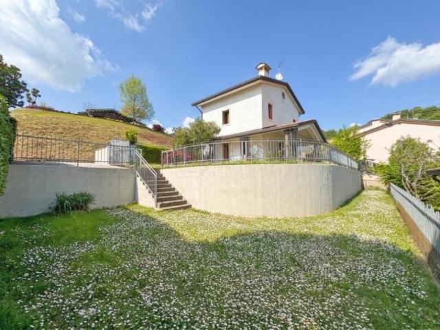 Villa in vendita a Trissino