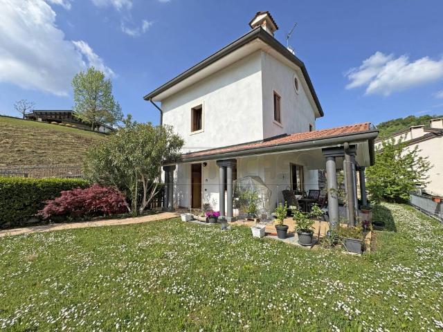 Villa in vendita a Trissino VI