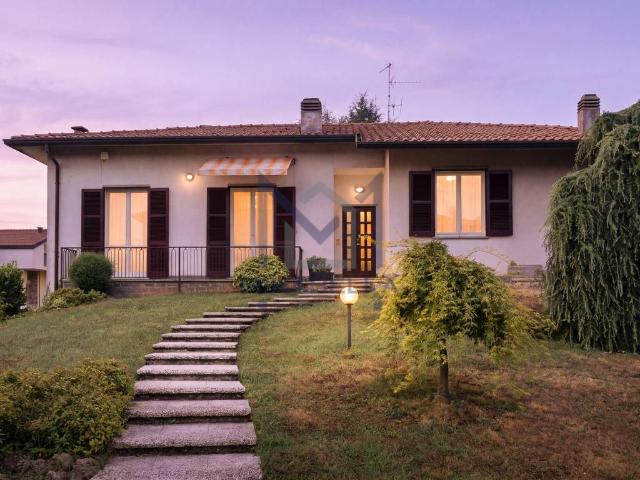 Villa in vendita a Triuggio MB