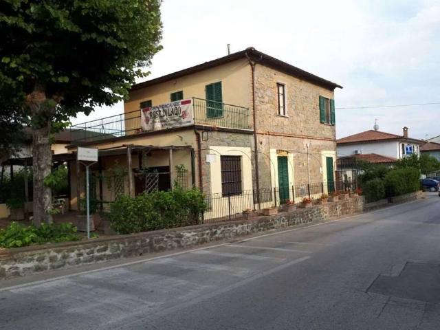 Villa in vendita a Tuoro sul Trasimeno PG