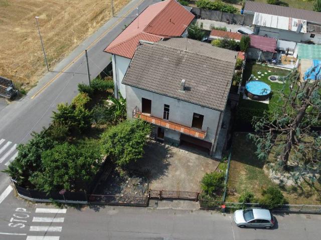 Villa in vendita a Turate CO