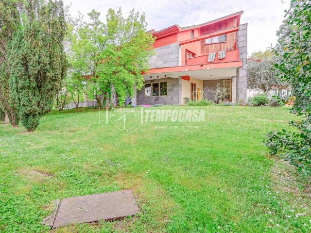 Villa in vendita a Turbigo MI