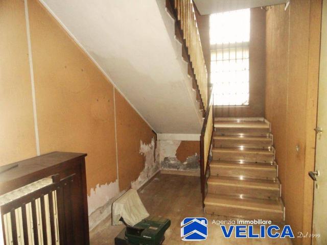 Villa in vendita a Uboldo VA